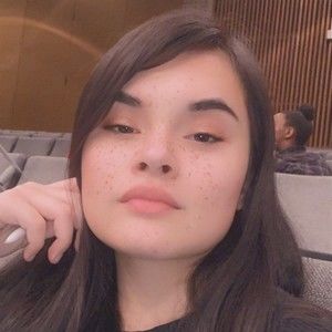 Meet your Posher, Adriana